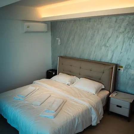 Miami * קוסטינסטי