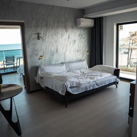 Miami * קוסטינסטי