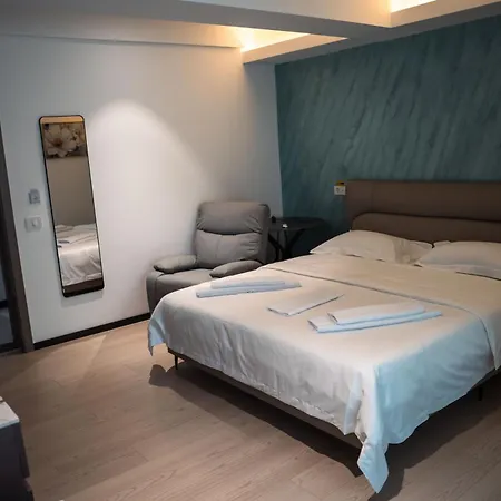 Miami * קוסטינסטי